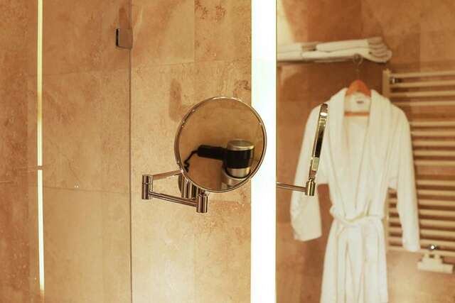 Отель Golden Tulip Ana Dome Hotel Клуж-Напока-23
