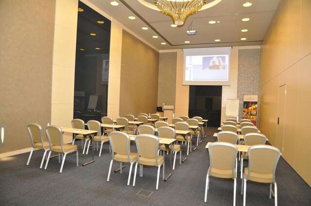 Отель Golden Tulip Ana Dome Hotel Клуж-Напока-34